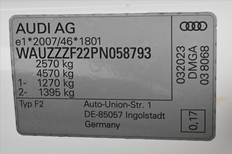 Audi A6 3,0 TDI 210 kW QUATTRO S-LINE - fotka 12 z 32