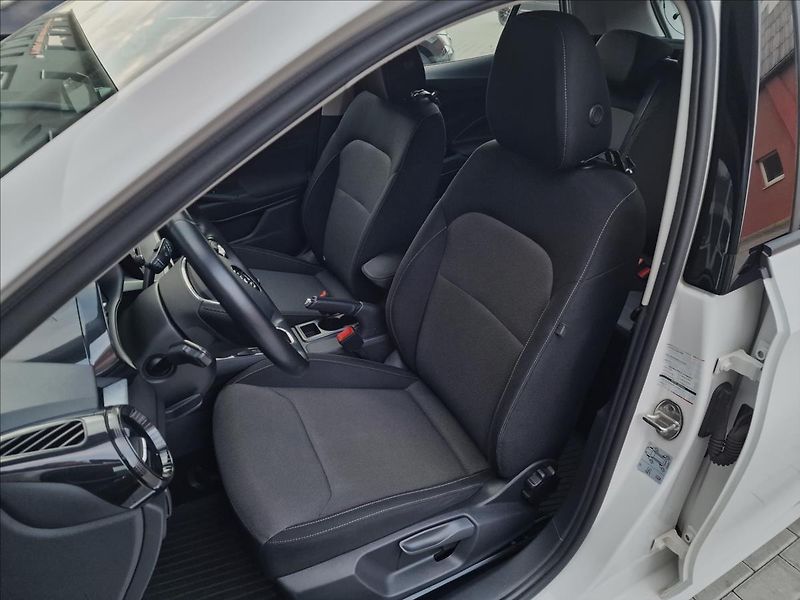 Škoda Fabia 1.0TSI Ambition,ČR,1.Majitel - fotka 30 z 43