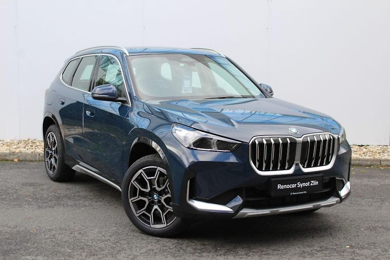 BMW X1 sDrive18d - fotka 4 z 11