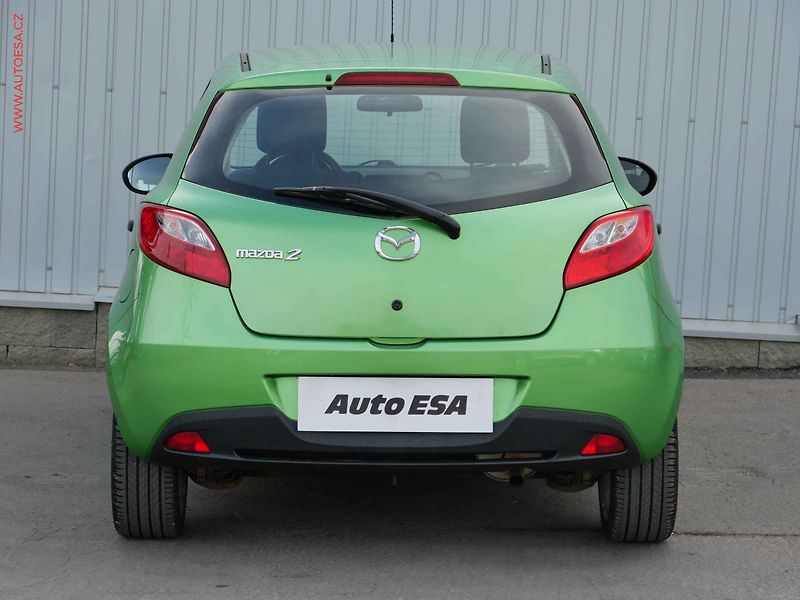 Mazda 2 (2008) 1.3 i, ČR - fotka 5 z 13