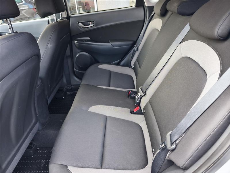 Hyundai Kona 1,0 T-GDi Style - fotka 15 z 18