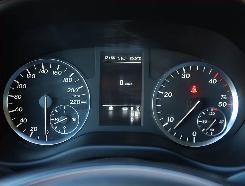 Mercedes-Benz Vito (2017) 119 CDI 4x4, Bus, 8Míst, ČR - fotka 11 z 21