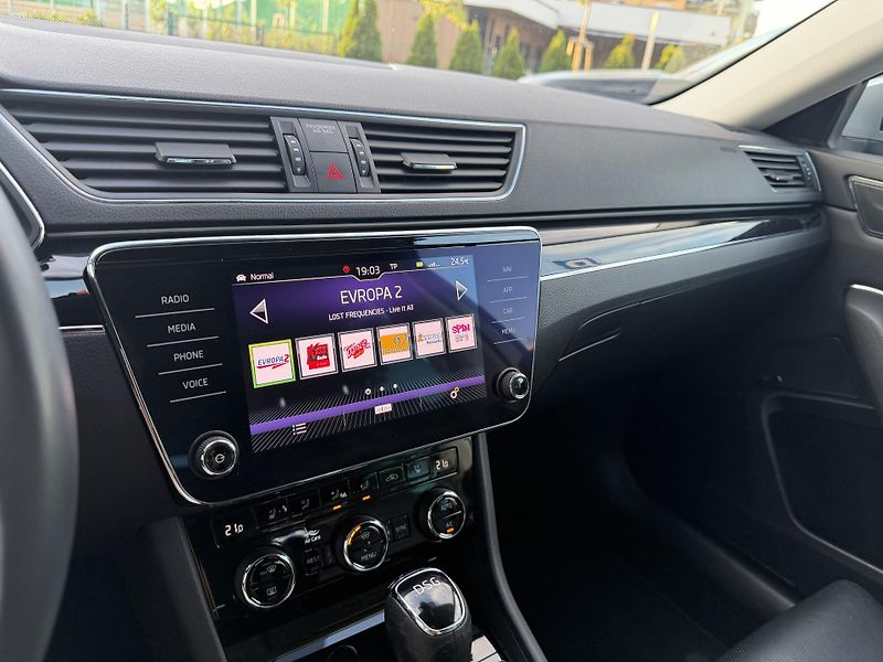 Škoda Superb (2019) L&K/2.0 TDi 140 kw/DSG - fotka 23 z 25