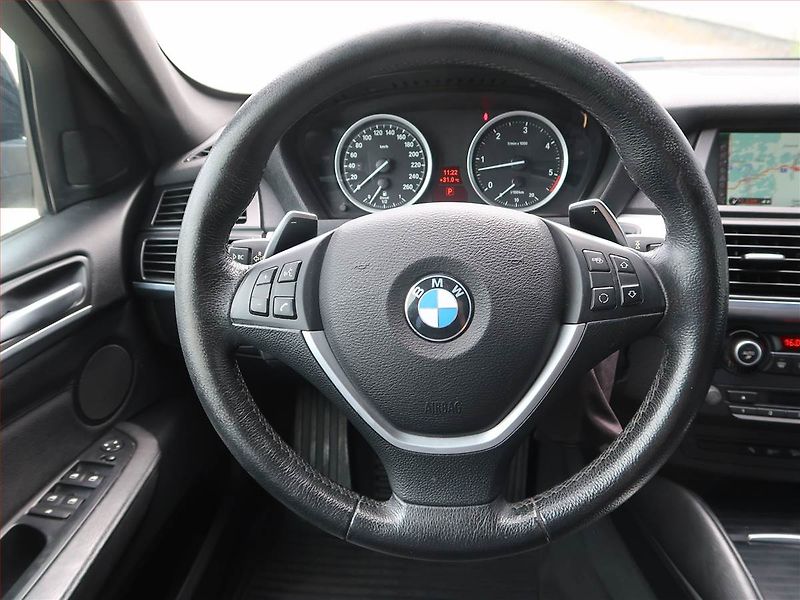 BMW X6 (2013) xDrive40d, 4X4, Automat, Kůže - fotka 16 z 19