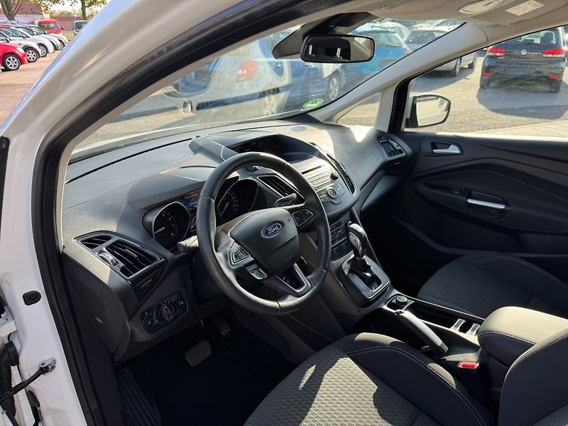 Ford C-MAX (2017) 1,5 Eco Boost 110 Kw Automat - fotka 10 z 35