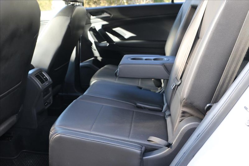 Volkswagen Tiguan Allspace 2,0 Tsi, 4motion, 7míst - fotka 29 z 44