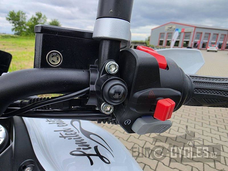 Benelli TRK 702 (2023) - fotka 17 z 20