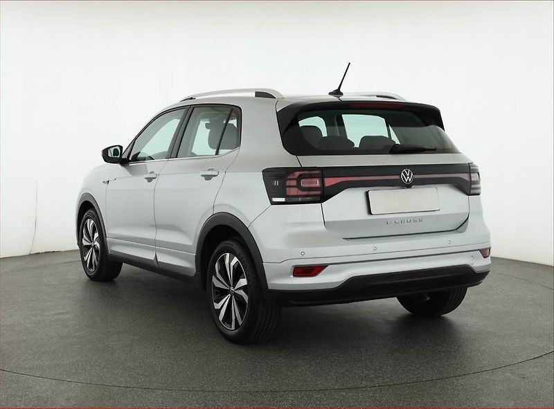 Volkswagen T-Cross (2022) R-Line 1.5 TSI - fotka 4 z 16
