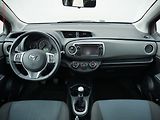Toyota Yaris (2012) 1.3 VVT-I, ČR, AC, park - náhled 8