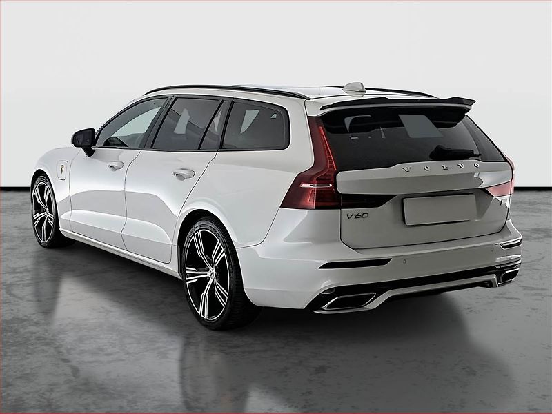 Volvo V60 (2021) R-Design T8 Twing Engine - fotka 4 z 27