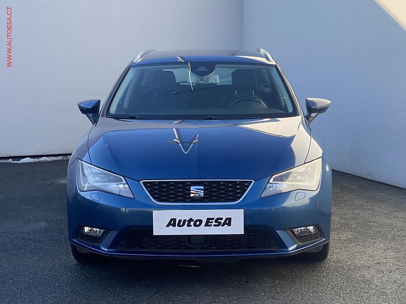 Seat Leon (2014) 2.0TDi, Style, DSG, LED - fotka 2 z 18