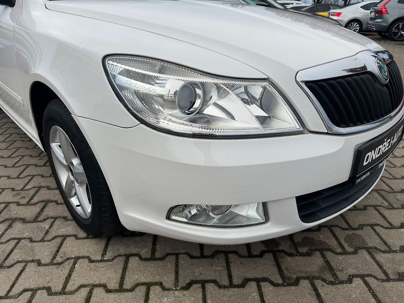 Škoda Octavia (2011) 1,2 TSI 77 KW 2. MAJ STK SK - fotka 11 z 50