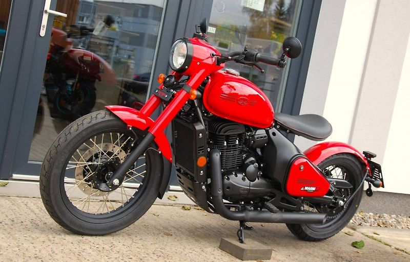 Jawa Perak (2026) 350 CL RED - fotka 4 z 25