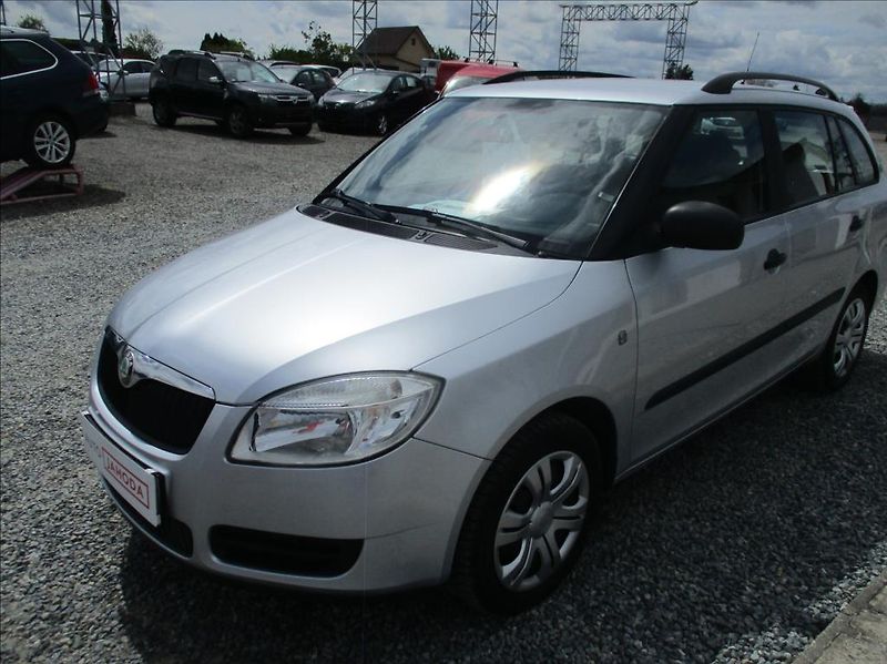 Škoda Fabia 1,2 i, klimatizace, tažné, - fotka 3 z 28