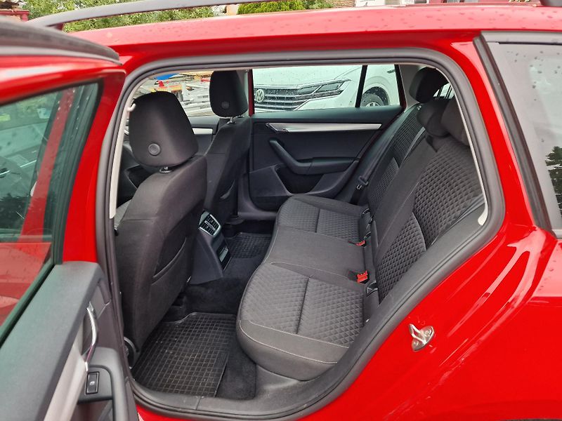 Škoda Octavia 1,6TDI 85KW DRIVE TAŽNÉ  - fotka 8 z 19