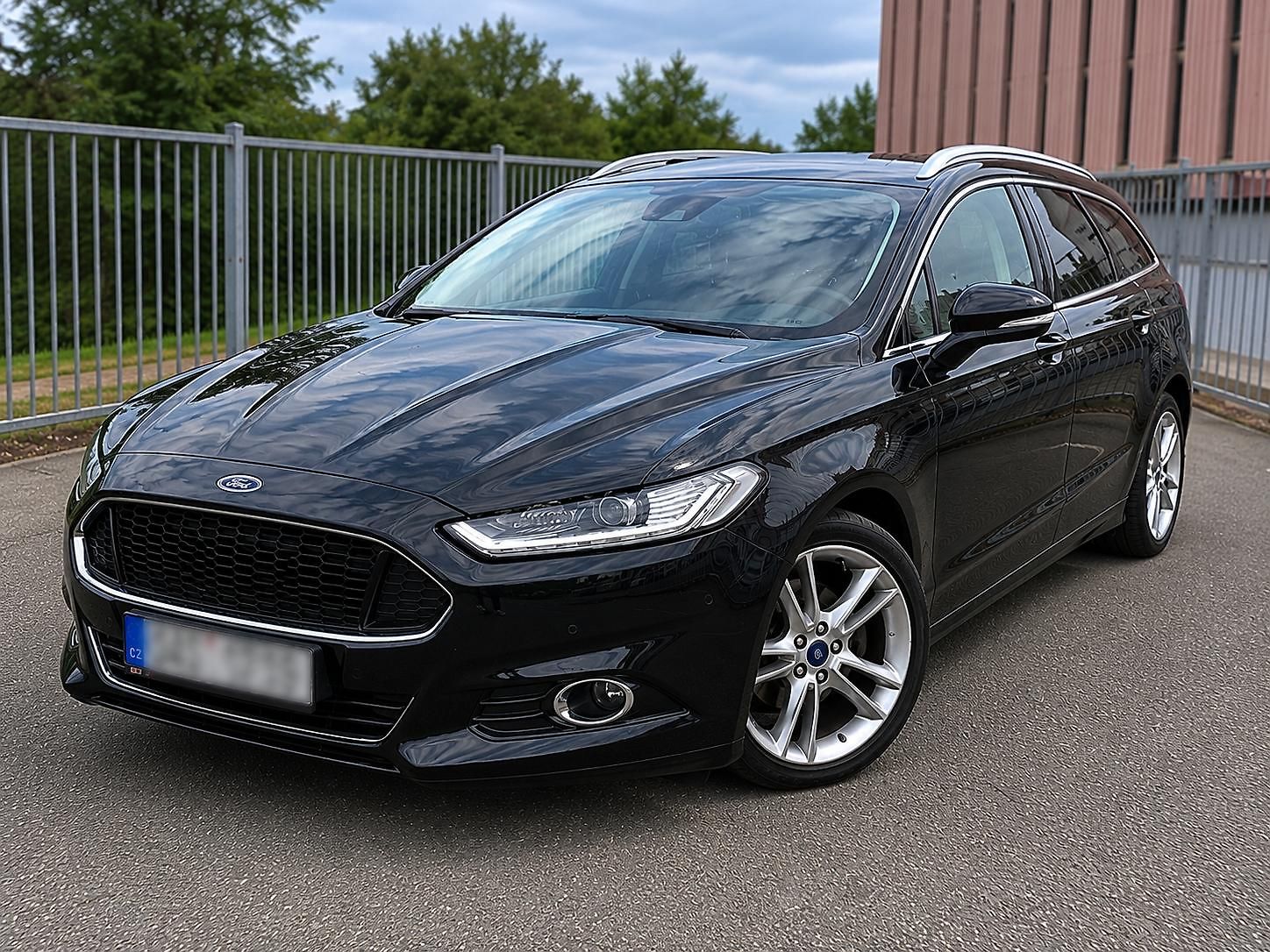 Ford Mondeo 2.0 TDCi 4×4, Titanium, ČR sv.