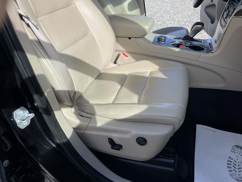 Jeep Grand Cherokee 3.0CRDi 4x4 250PS LIMITEED TOP - fotka 144 z 177