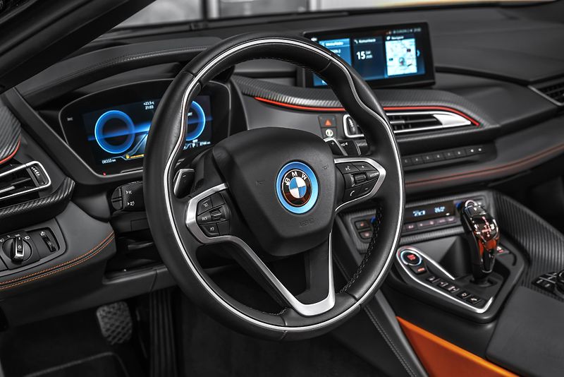 BMW i8 ROADSTER LASER/H&K/HUD/KARBON - fotka 18 z 25