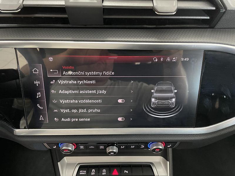 Audi Q3 40TDi ČR Sportback REZERVACE - fotka 30 z 32