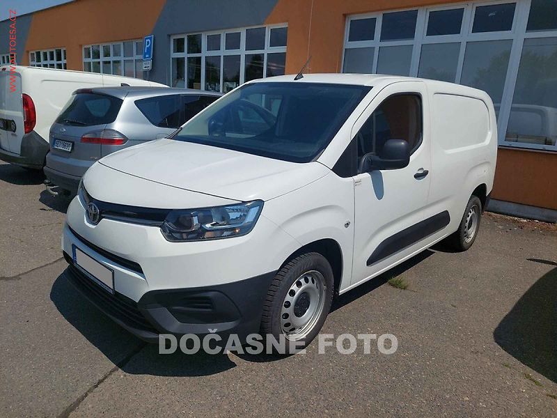 Toyota ProAce City (2022) 1.5D-4D MAXi, 1.maj,ČR, AC - fotka 2 z 7