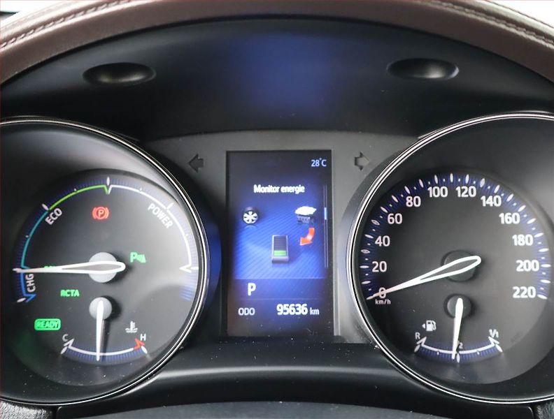 Toyota C-HR (2017) 1.8 Hybrid, Automat - fotka 11 z 19