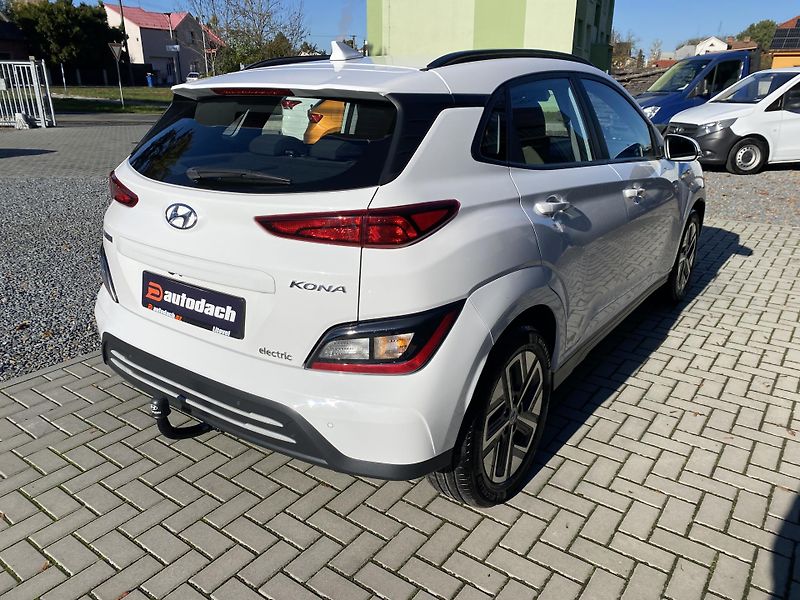 Hyundai Kona EV 100KW - 1xMAJ - DPH - TOP - fotka 5 z 50