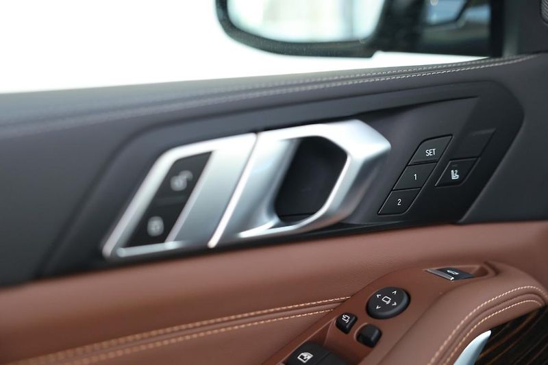 BMW X5 xDrive30d - fotka 13 z 18