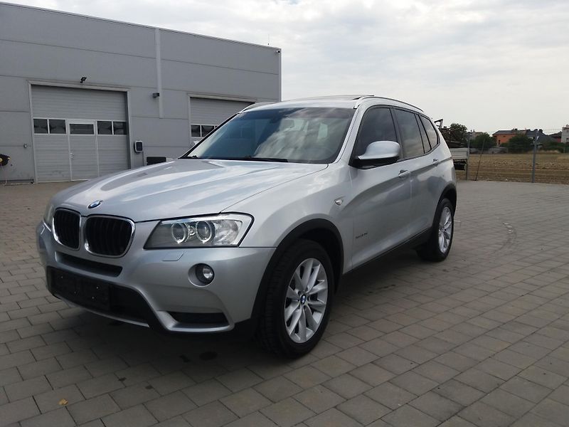 BMW X3 2.0D,4X4,XENONY,PANORAMA,NAVI! - fotka 3 z 28