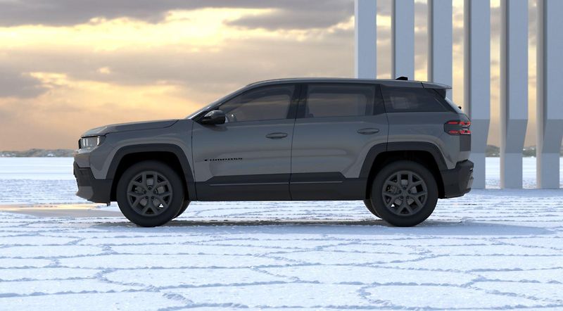 Jeep Compass (2026) Altitude hybrid 145PS automat  - fotka 6 z 12