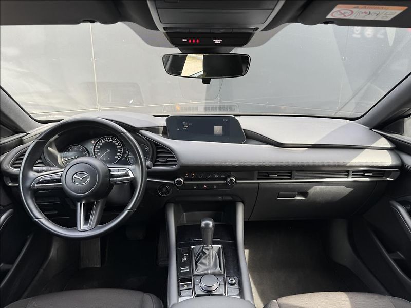 Mazda 3 2,0 Skyactiv-G Style AT - fotka 15 z 29