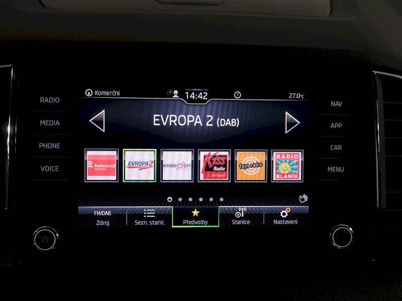 Škoda Karoq (2021) STYLE 1.5TSI 110KW DSG TAŽNÉ - fotka 23 z 40