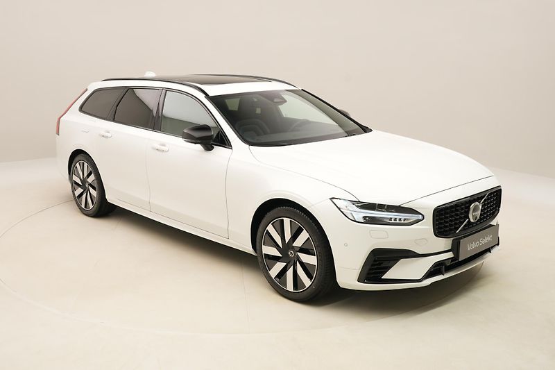 Volvo V90 T8 AWD RECHARGE DARK ULTRA - fotka 17 z 65