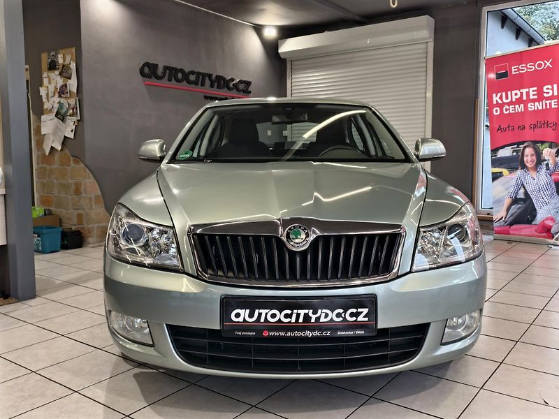 Škoda Octavia 1.4 TSi 90kW DSG PDC, TEMPOMAT - fotka 2 z 22