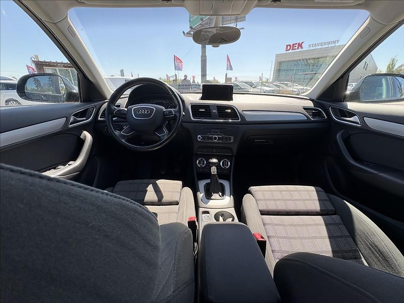 Audi Q3 2,0 TDi 103kW Xenon,Výhřev,Nav - fotka 8 z 33