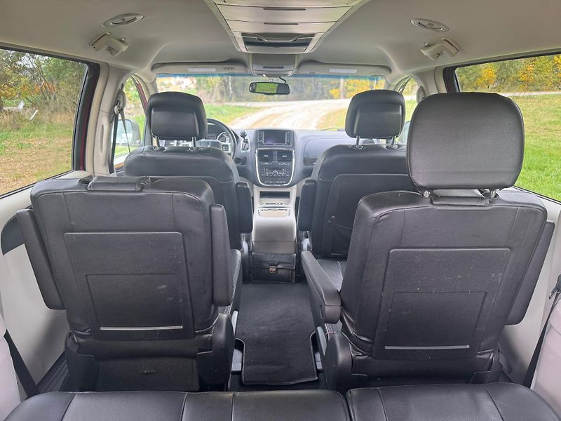 Dodge Grand Caravan (2016) 3.6 V6 SERVISNÍ KNIHA - fotka 23 z 40