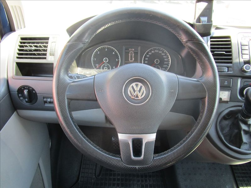 Volkswagen Transporter 2.0TDi Klima, 8 míst - fotka 8 z 42