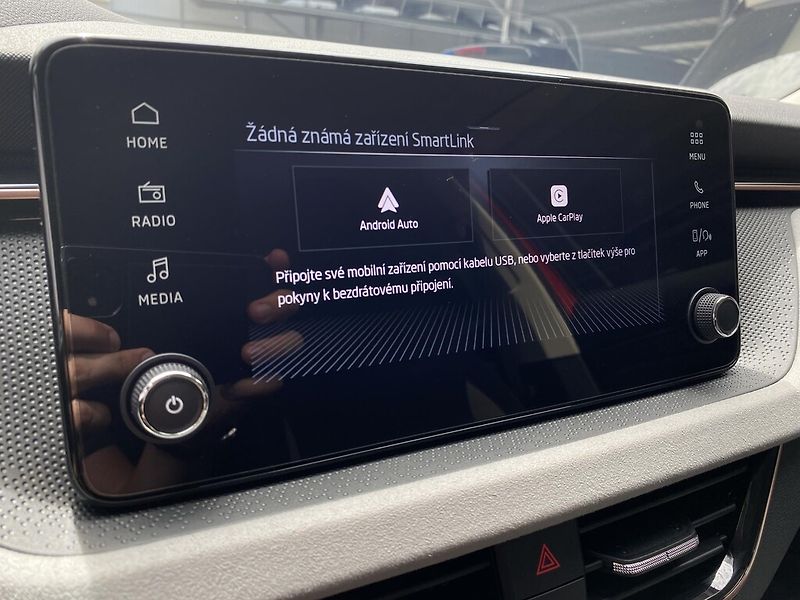 Škoda Kamiq 1,0 TSI 85 kW Top Selection - fotka 18 z 27