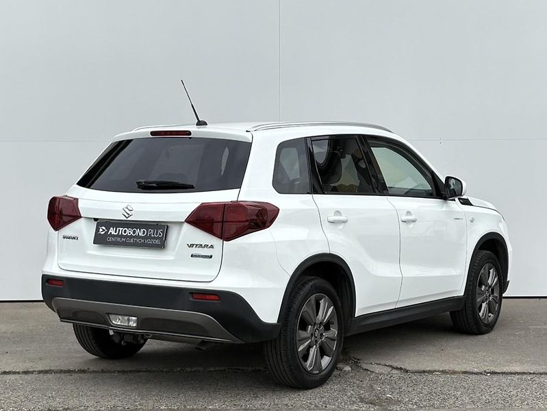 Suzuki Vitara 1.4 BoosterJet 95kW Premium - fotka 2 z 23