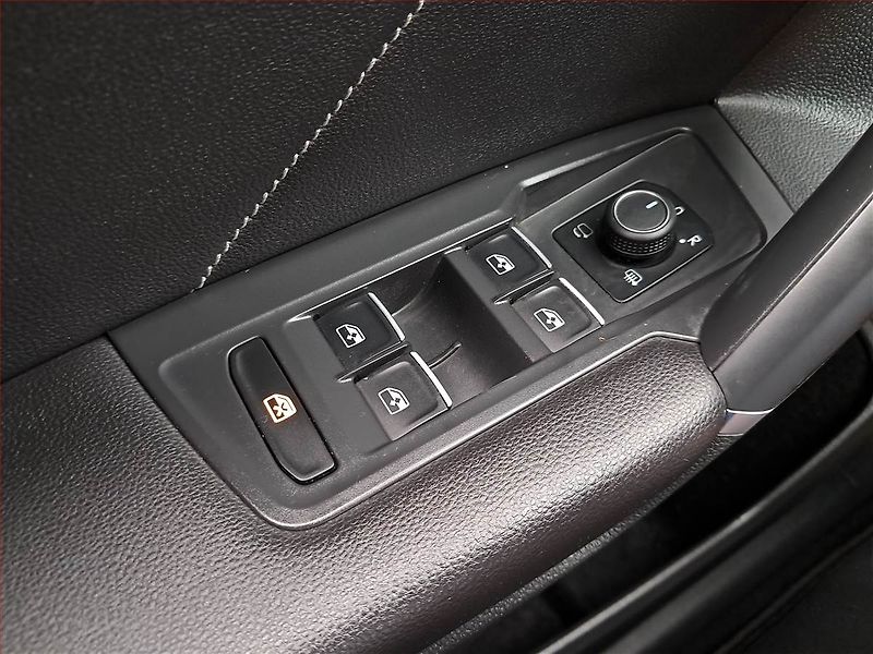 Volkswagen Tiguan Allspace (2020) 2.0 BiTDI - fotka 17 z 22
