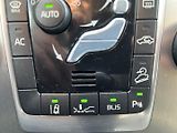Volvo XC60 2.4 D4 4x4 Momentum - náhled 22