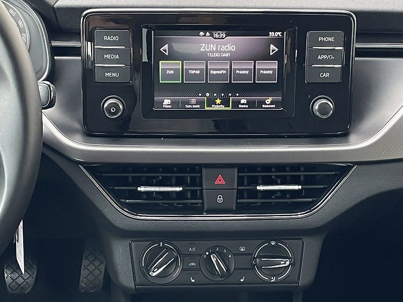 Škoda Kamiq (2021) Ambition 2021 1,0TSI 110k - fotka 13 z 25
