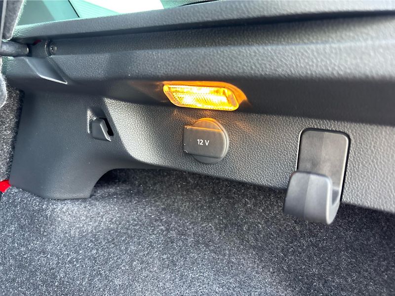 Škoda Kamiq 1,0TSi 85kW MONTE CARLO DSG - fotka 28 z 30