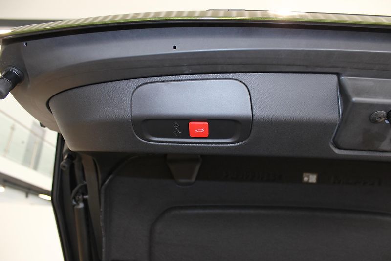 Peugeot 408 (2026) GT Hybrid 145 e-DCS6  - fotka 10 z 19