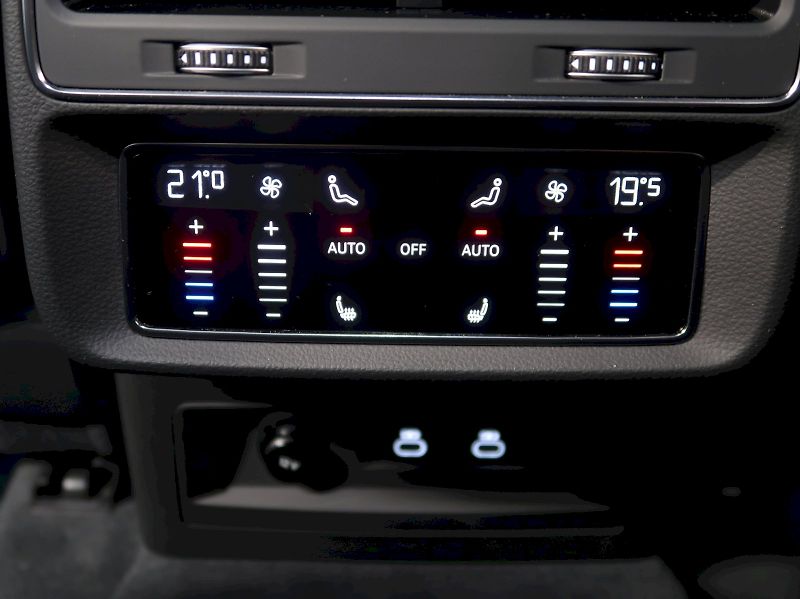 Audi Q7 (2025) S-LINE 50TDI 210KW QUATTRO 7MÍ - fotka 41 z 46