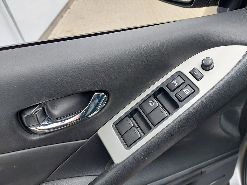Nissan Murano (2011) II. Tekna dCi 190 4x4 - fotka 13 z 40