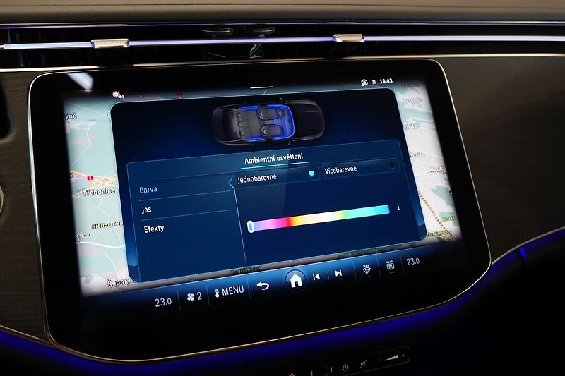 Mercedes-Benz Třídy E 220d 4MATIC, KEYLESS,DISTRONIC - fotka 30 z 43