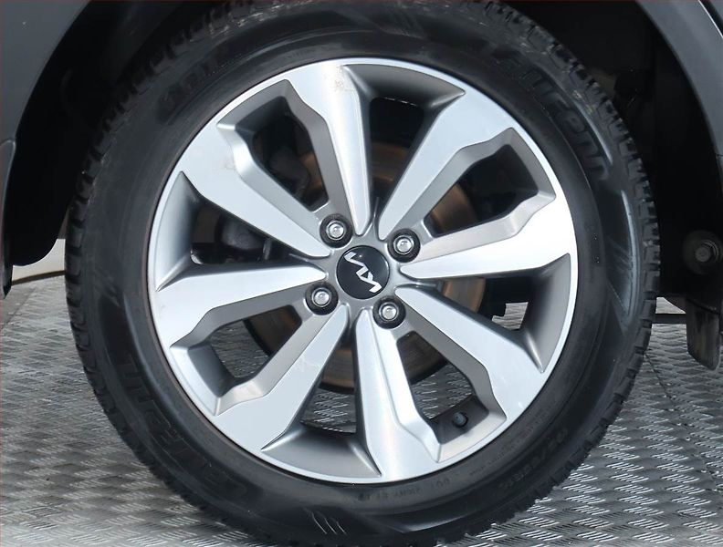 Kia Stonic (2023) Exclusive 1.0 T-GDI, EXCLUSIVE - fotka 14 z 17