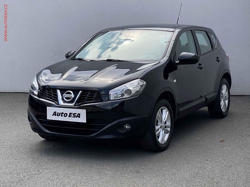 Nissan Qashqai (2011) 1.6i 4x2, Acenta - fotka 3 z 16