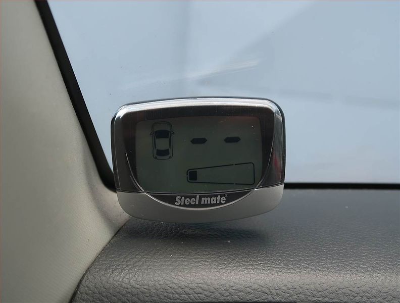 Suzuki Swift (2012) 1.2, Serv.kniha, Park. senzory - fotka 17 z 17