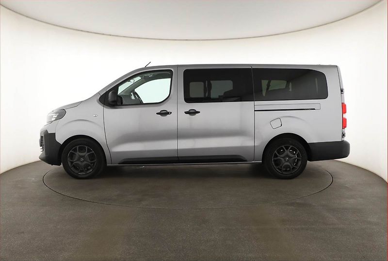 Opel Vivaro (2024) 2.0 CDTI, Bus, 9Míst, ČR, 1Maj - fotka 3 z 20
